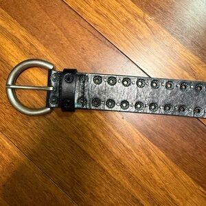 Black leather belt size small